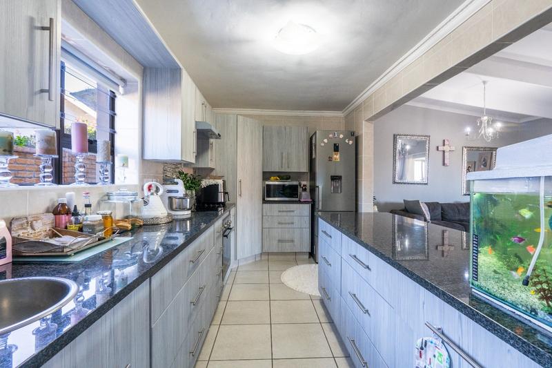 3 Bedroom Property for Sale in Island View Western Cape